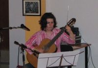 Tamara_gitarirala_u_Lisinskom.jpg