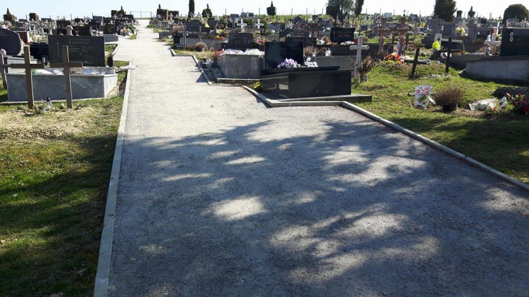 ZAPOČELI RADOVI NA UREĐENJU STAZA NA MJESNOM GROBLJU U GORNJOJ RIJECI