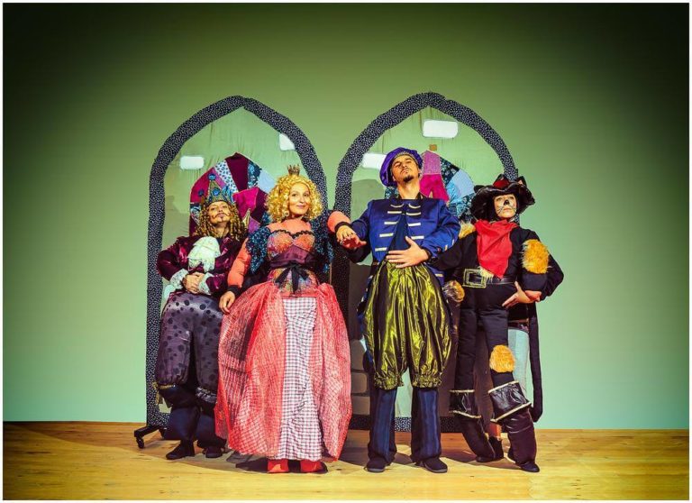 Predstava "Mačak u čizmama"