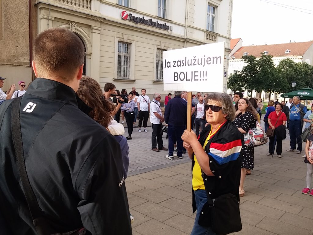 20160601_180234_prosvjed_podrske_Hrvatska_moze_bolje_cjelovita_kurikularna_reforma_Udruga_POINT_Krizevci