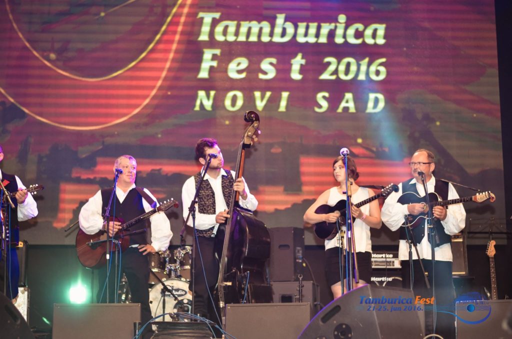 slika 3_svjetski_Tamburica_fest_Stjepan_Fortuna_vokalni_solist_Novi_sad