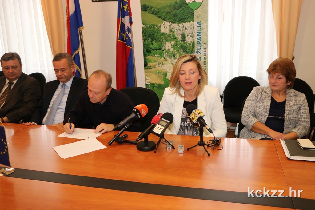 img_5670m_prilika_za_sve_pomocnici_u_nastavi_teskoce_u_razvoju