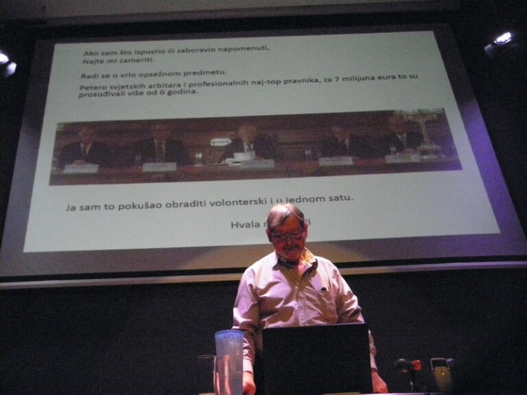 Predavanja o granici na moru između Slovenije i Hrvatske kapetana Antuna Golda u križevačkoj knjižnici 25, veljače 2020. (foto R.Matić)