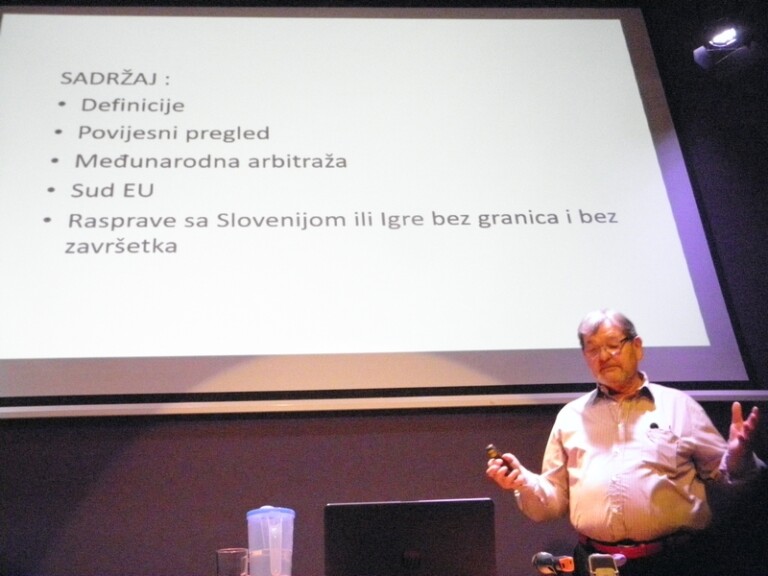 Predavanja o granici na moru između Slovenije i Hrvatske kapetana Antuna Golda u križevačkoj knjižnici 25, veljače 2020. (foto R.Matić)