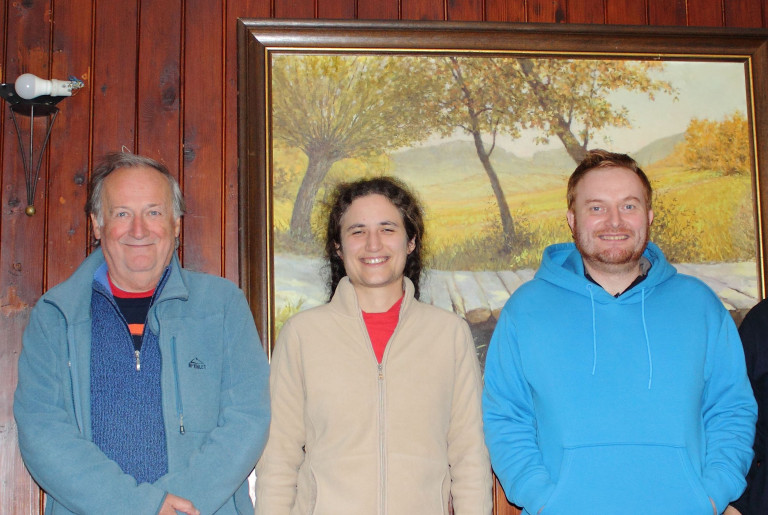 Predavači iz udruge ProGEO-Hrvatska na 2. danu Dana meteorita Križevci 26. studenoga 2021. - prof. dr. sc. Tihomir Matjanac, dr. sc. Marina Čalogović i Karlo Bermanec, mag. ing. el. (iz arhive Perzeida)