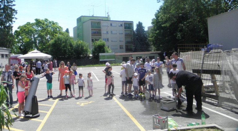 Osim promatranja Sunca na Dječjoj spraviščijadi znanosti i kulture Perzeidi su upriličili i lansiranje 'raketa' (foto R.Matić)