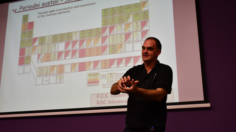 Prof. Matko Milin na Future Hubu 29. rujna 2022. (foto Andrej Dundović)