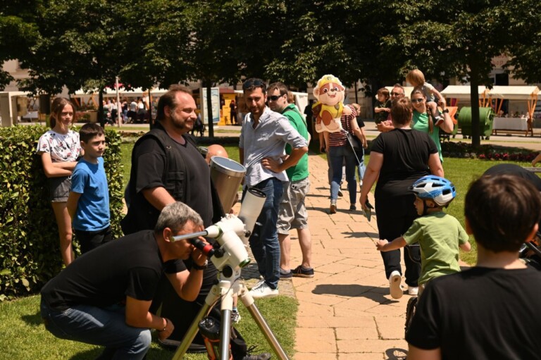 Promatranje Sunca s Perzeidima na ovogodišnjem Spravišču (foto Andrej Dundović)