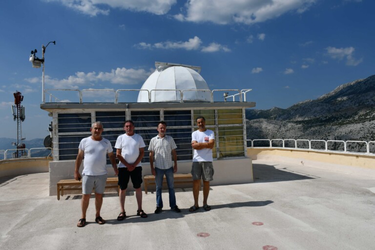 Perzeidi kod kolega astronoma u Zvjezdanom selu Mosor u okviru projekta SPARK u kolovozu 2023. (foto iz arhive Perzeida)