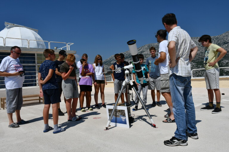 Perzeidi su posjetili zvjezdarnicu u Zvjezdanom selu Mosor od 21. do 24. kolovoza 2023. (foto R.Matić)