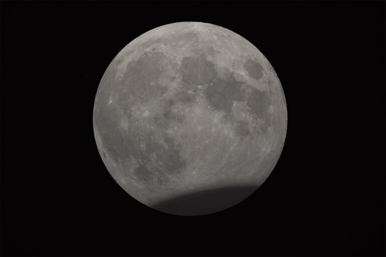 Simulacija djelomične pomrčine Mjeseca 28. listopada 2023. (Izvor: Stellarium