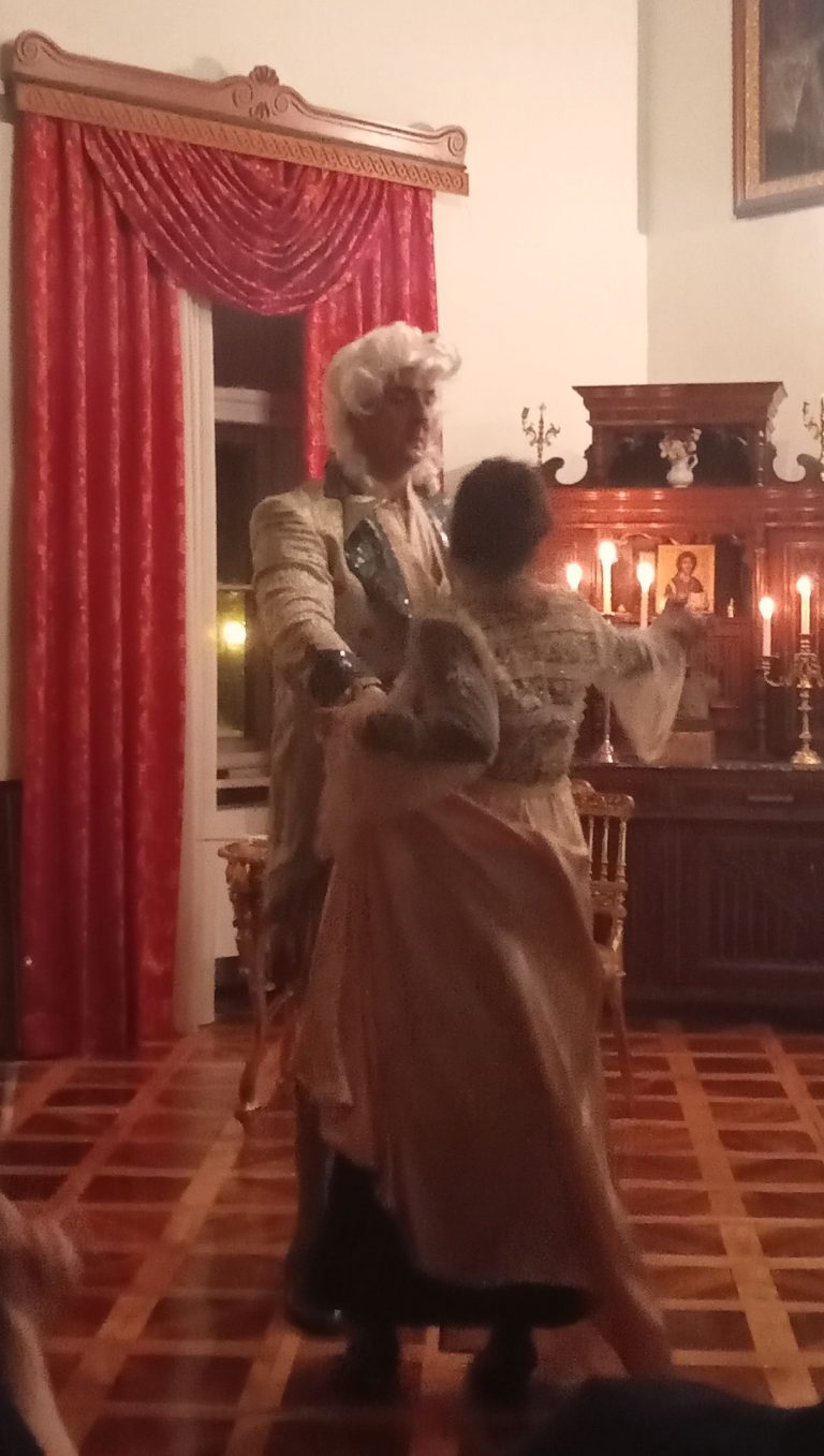 Služavka gospodarica (foto R.Matić)